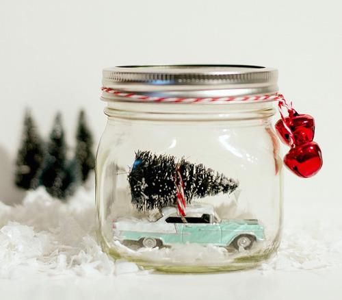 14 Mason Jar Crafts You Need This Christmas