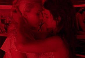 15 Threesome Sex Scenes Guaranteed To Make You Horny