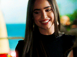 -ChicaXChica. -hagan sus pedidos. -Algunas historia con Gifs. -Pueden… #fanfic # Fanfic # amreading # books # wattpad