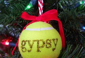 Cute gift idea! Personalized Dog Tennis Ball ornament