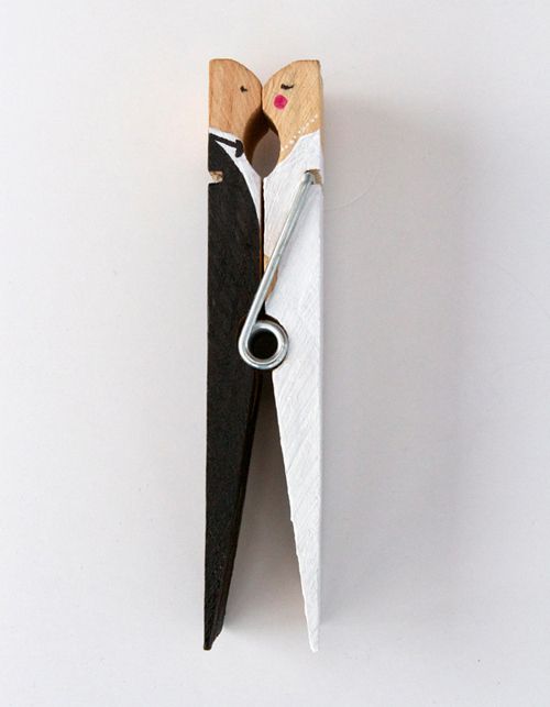 DIY Clothespin Cake Topper | 27 Ideas For Adorable And Unexpected Wedding Cakes