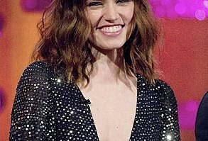 Daisy Ridley: Hottest Sexiest Photo Collection | HNN
