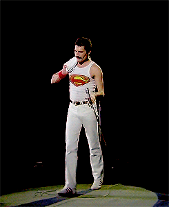 God, he is sexy here