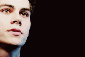 #wattpad #fanfic Rebeca Mendes es una chica que esconde muchas cosas detrás de una sonrisa y un