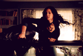 Los hermanos Mikaelson se enamoran de las hermanas Vítale ahora Petro… #vampiros # Vampiros # amreading # books # wattpad