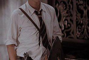 Leurs respirations saccadées se mélangèrent, et le roi ébène retrouva… #fanfiction # Fanfiction # amreading # books # wattpad