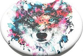 „Ein PopSocket ist immer zur Stelle, wenn du einen Griff oder Ständer benötigst. Befestige ein oder mehrere PopSockets einfach auf der Rückseite deines Mobilgeräts und erweitere so sein Einsatzgebiet. Du möchtest nie wieder deine Köpfhörer entwirren? Mit Hilfe zweier PopSockets sind deine Kopfhörer ab sofort immer sauber verstaut. Sollte dir mal wieder langweilig sein, kannst du dein PopSocket auch einfach immer wieder ausziehen und zusammendrücken.  PopSockets eignen sich aber nicht nur hervorragend für Smartphones, sondern erleichtern auch da