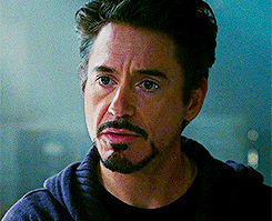 Riley Zharkov....Másnéven Riley Stark....4 éves korában Oroszországba… #fanfiction #Fanfiction #amreading #books #wattpad