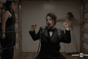 She keeps her cool when chaos is all around. | Community Post: 20 Reasons Why Ilana From