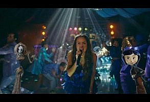 Traitor x Don't you dArE dIsObEy Me CoRaLiNe || Olivia Rodrigo ft. Coraline - YouTube