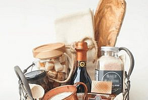 No one would blame you if you never wanted to create a gift basket on your own. DIY gift baskets are pretty intimidating, since you have to find the right pieces that fit perfectly together. But the truth is, the process is much simpler than you think, and we have the proof.