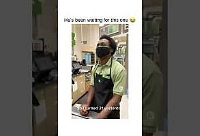 cashier passed the vibe check...😂 #amazing #shorts #funny #lol #memes - YouTube