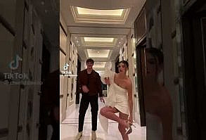 charli d’amelio april 2022 tiktok - YouTube