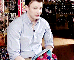 s-media-cache-ak0...