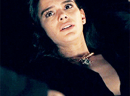 Nacida del hielo, sin saberlo cargaba sobre sus hombros la vida del s… #fanfic # Fanfic # amreading # books # wattpad