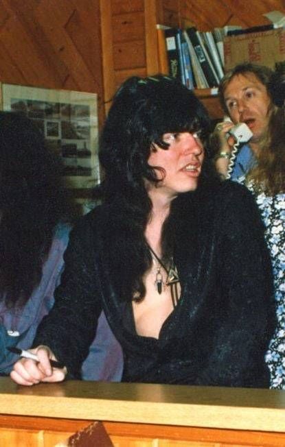 ๐ค100%HeavyMetal๐ค ๐ฎ๐ผ๐ต๐ค๐ธ๐๐ป๐ซ