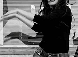 GIF ค้นพบโดย alineสำรวจ (และบันทึก!) รูปภาพและวีดีโอของคุณบน We Heart It