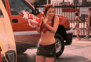 Pin for Later: 23 Shirtless, Beachy, and Bikini-Filled GIFs to Make You Cherish Summer Ariana Grande, Victorious Source: Nickelodeon