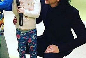 Pin for Later: Chris Hemsworth and Tom Hiddleston Delight Patients at an Australian Children's Hospital