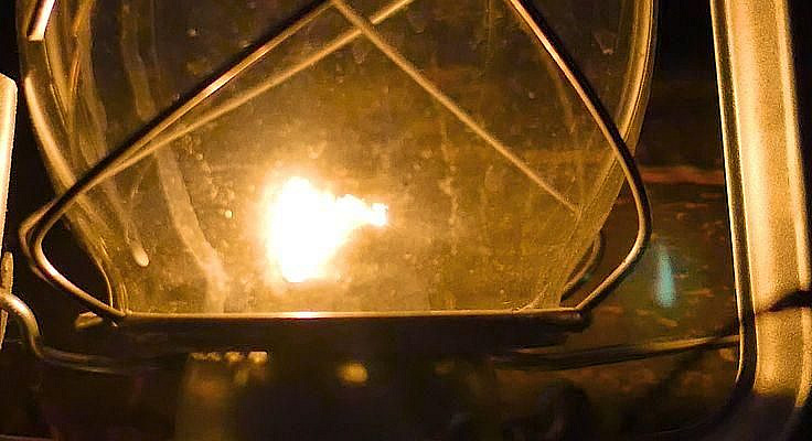 Turn on the video before going to bed if you have insomnia and listen to the background sounds of nature, let them help you relieve fatigue, restore your nervous system, distract yourself from problems, fill up with energy. Pleasant nature in the forest at night, a spiritual sketch for relaxation or meditation.