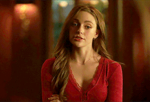 Birbirlerine hırsla bakan iki çocuk asalarını sıkıca kavramış bir şek… #hayrankurgu # Hayran Kurgu # amreading # books # wattpad