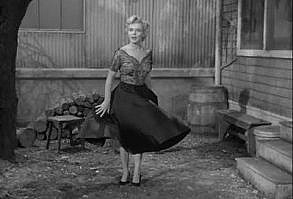 Marilyn Monroe And the Sexy Twirl - Clash By Night