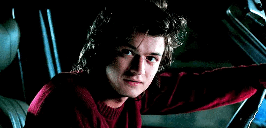 STRANGER THINGS. Joe Keery. Steve Harrington.