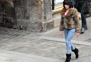 Meme of the week: Scarlett Johansson falling over.