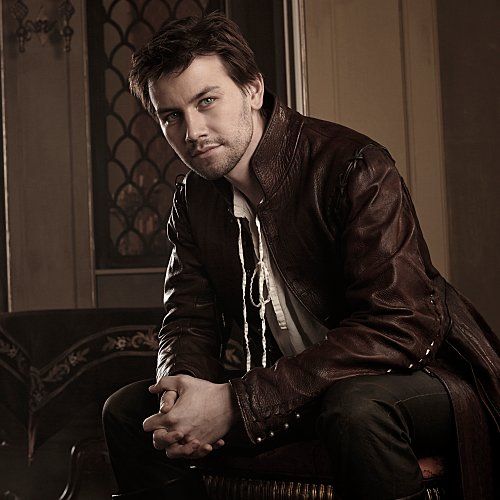 Hot GIFs of Bash From Reign