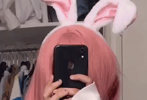 GIF descoberto por 𝐩𝐮𝐩. Descubra (e salve!) suas próprias imagens e vídeos no We Heart It