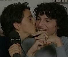 fotos y fanarts, todos los créditos a sus creadores. enjoy ♡ #detodo # De Todo # amreading # books # wattpad