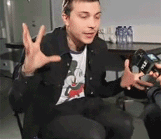 4000th post: FUNNY UN-EDITED MCR GIFS SPAM! :D