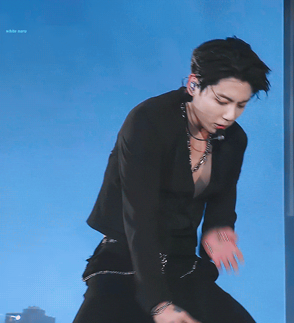 Explore gif animated GIFs discovered by 𝑪𝒉𝒂𝒏𝒆𝒍𝒍✰