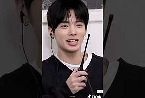 Beomgyu is effortlessly funny lol - YouTube