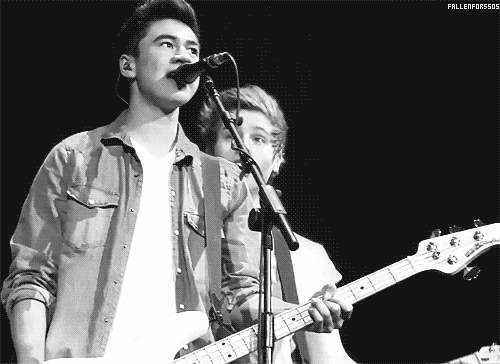 Everybody needs this gif on their Pinterest!! ;) Xx
