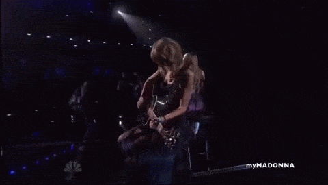 HD - Madonna and Taylor Swift Perform Ghosttown