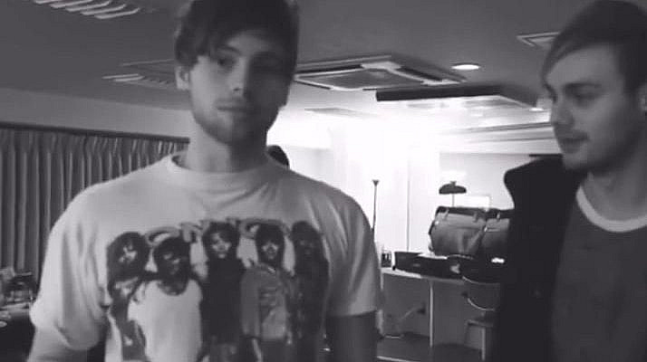 Uploaded by annellefletcher02 #5sos #5secondsofsummer #lukehemmings #michaelclifford #onion