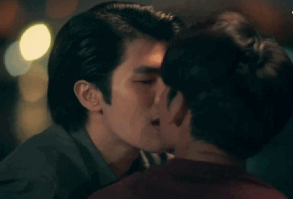 Porsche melihat otot perutnya yang mulai hilang, melihat laporan hasi… #random # Random # amreading # books # wattpad