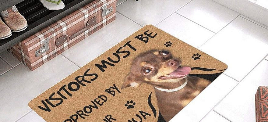 Personalized Chihuahua Doormat, Custom Chihuahua Owner Welcome Mat, Housewarming Gift, Closing Gift for Chihuahua Dog Mom or Dad, Pet Decor