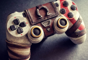 Custom God of War DualShock 4 Looks Sculpted From Stone