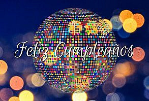 Tarjetas de cumpleaños originales gratis en formato de vídeo y GIF para que se las puedas dedicar aun amigo, una amiga, tu madre o quien sea que cumple años y se merece una dedicatoria especial 🙂 Dale una sorpresa con una de estas divertidas tarjetas de cumpleaños y haz que su día sea aún más bonito. #tarjetasdecumpleaños #cumpleañosfeliz