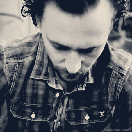 Tom Hiddleston | Here comes the smoulder..... <--OH MY HECK! Pinning for that comment!! Perfect!!