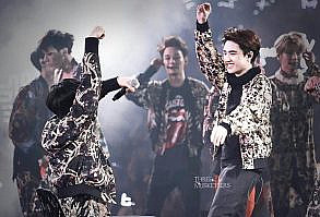 #wattpad #de-todo Imágenes, fanarts y gifs del ChanSoo acompañados con pequeños fragmentos que se me ocurran. [Ninguno de los fanarts, gifs e imágenes me pertenece. Créditos a sus respectivos autores].