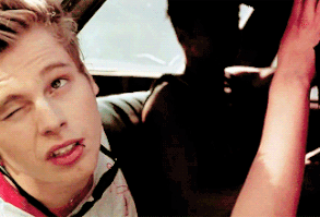 Ángeles Morgan siempre ha llamado la atención por su falta de curvas … #novelajuvenil # Novela Juvenil # amreading # books # wattpad