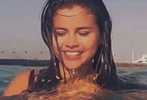 • Fotos e Gifs de famosos da atualidade • ___________________________… #diversos # Diversos # amreading # books # wattpad