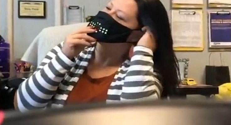 😆 Sometimes it's the little things that make our day-to-day life enjoyable. Things like IllumiMask!